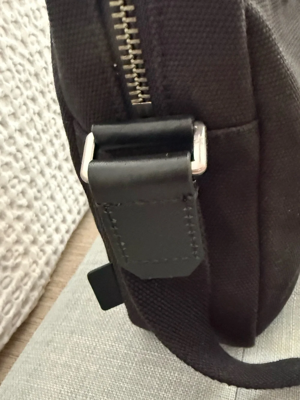 ECCO Kasan Messenger Canvas Cow Leather Black
